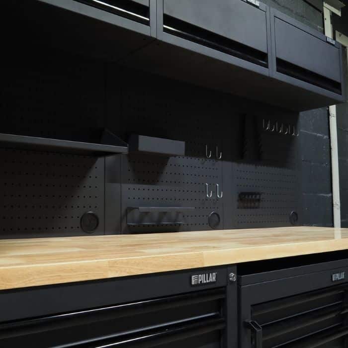 Pillar-werkplaatsinrichting-modulair-61-cm-diep-hardhouten-werkblad-9.jpg Pillar Modular Workshop Setup – Rubberwood Worktop 2040 mm